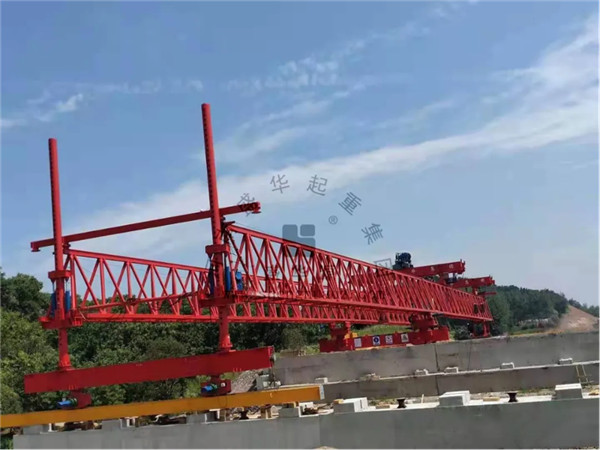 盛华集团丨180T钢箱粱、公路梁两用浙江架桥机投入使用